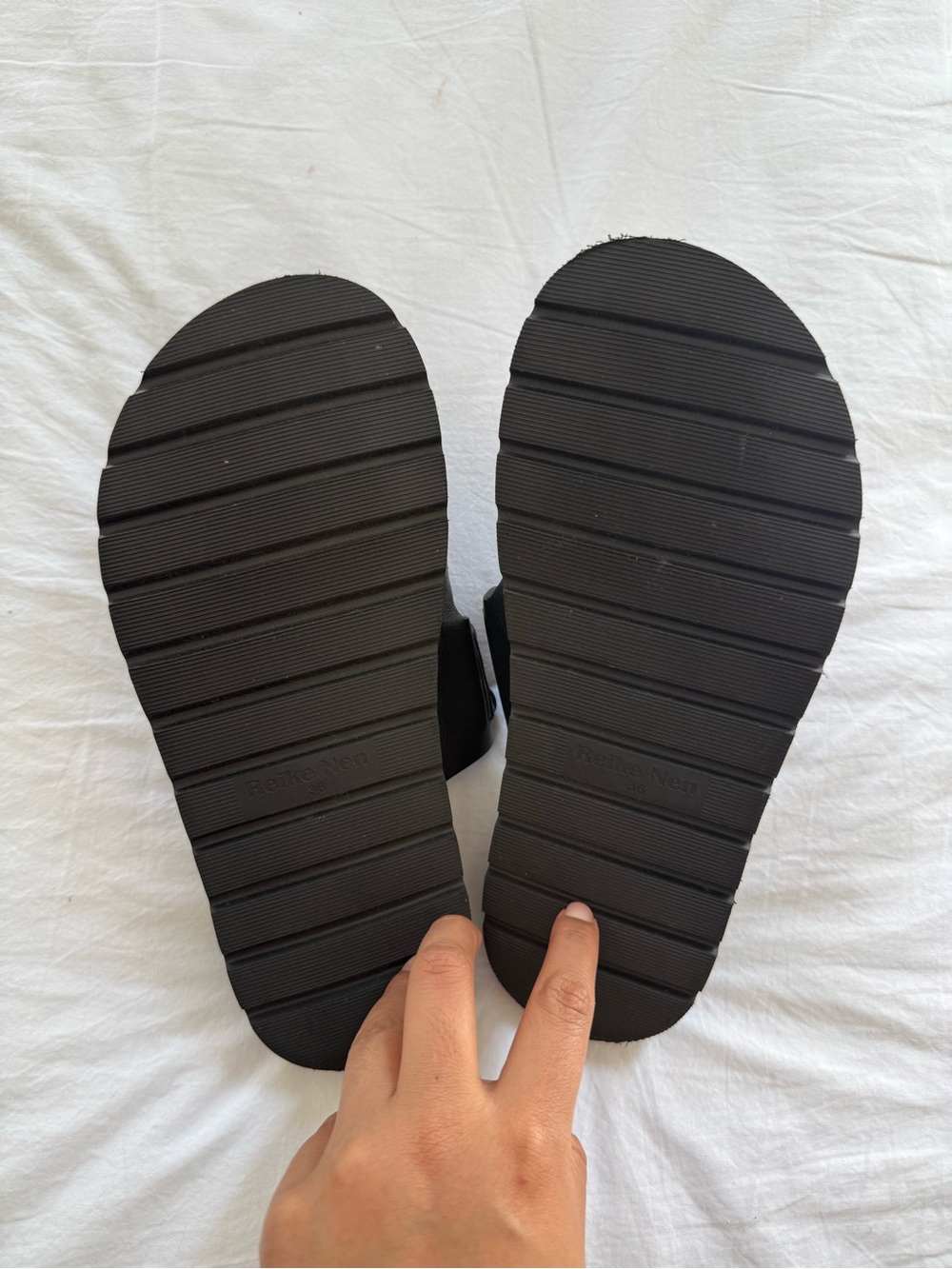 Reike Nen Turnover Mold Slippers Size 36 - Picture 2 of 3